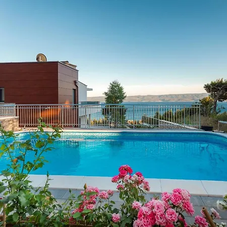 Villa Sara With Sea View And Private Heated Pool
