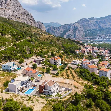 Villa Sara With Sea View And Private Heated Pool