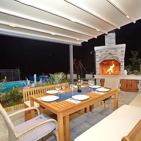 Sara With Sea View And Private Heated Pool * Omis