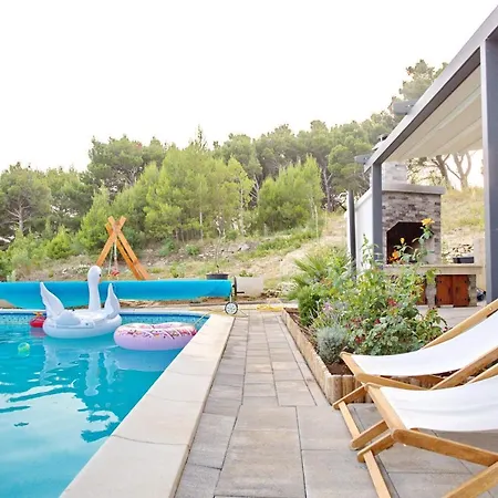 Villa Sara With Sea View And Private Heated Pool *