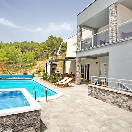 Sara With Sea View And Private Heated Pool *