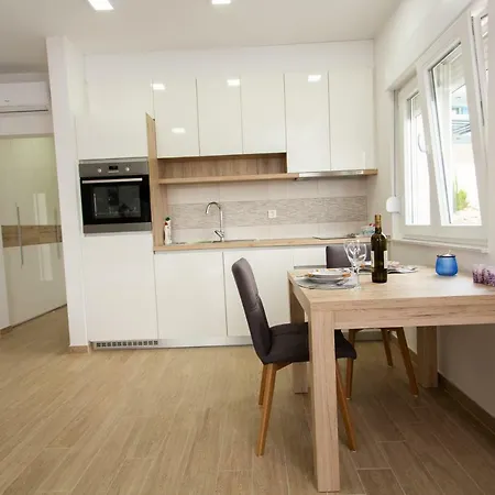 Sara With Sea View And Private Heated Pool Villa
