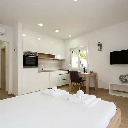 Villa Sara With Sea View And Private Heated Pool *